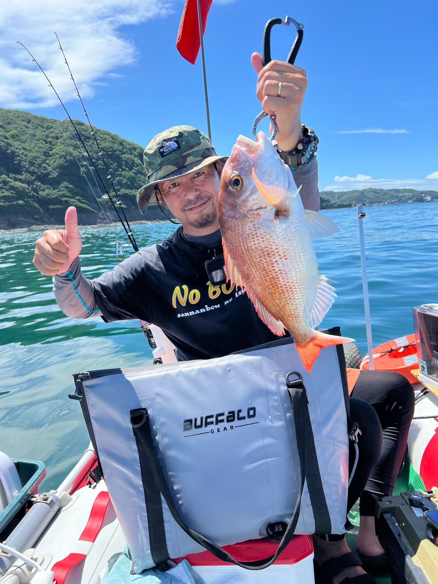 27QT Fish Bag Cooler With Flat Bottom - Buffalo Gear  