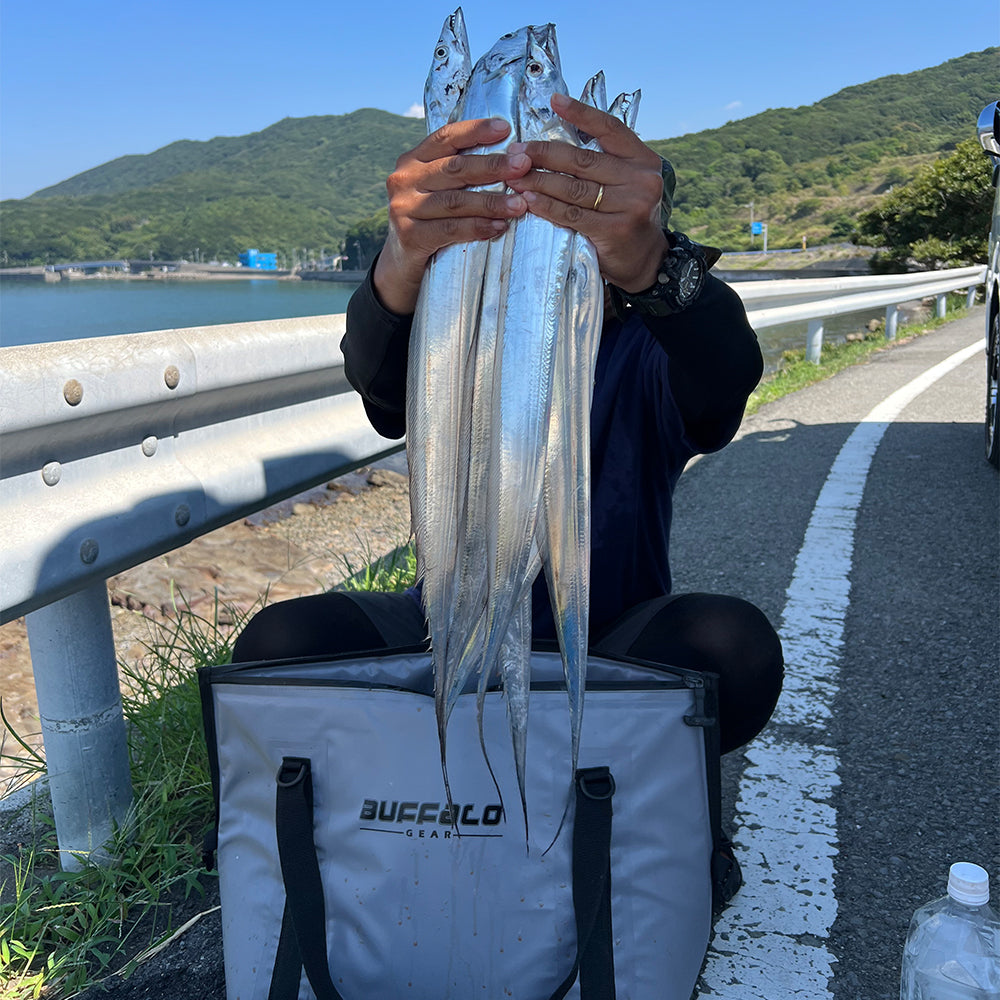 27QT Fish Bag Cooler With Flat Bottom - Buffalo Gear  