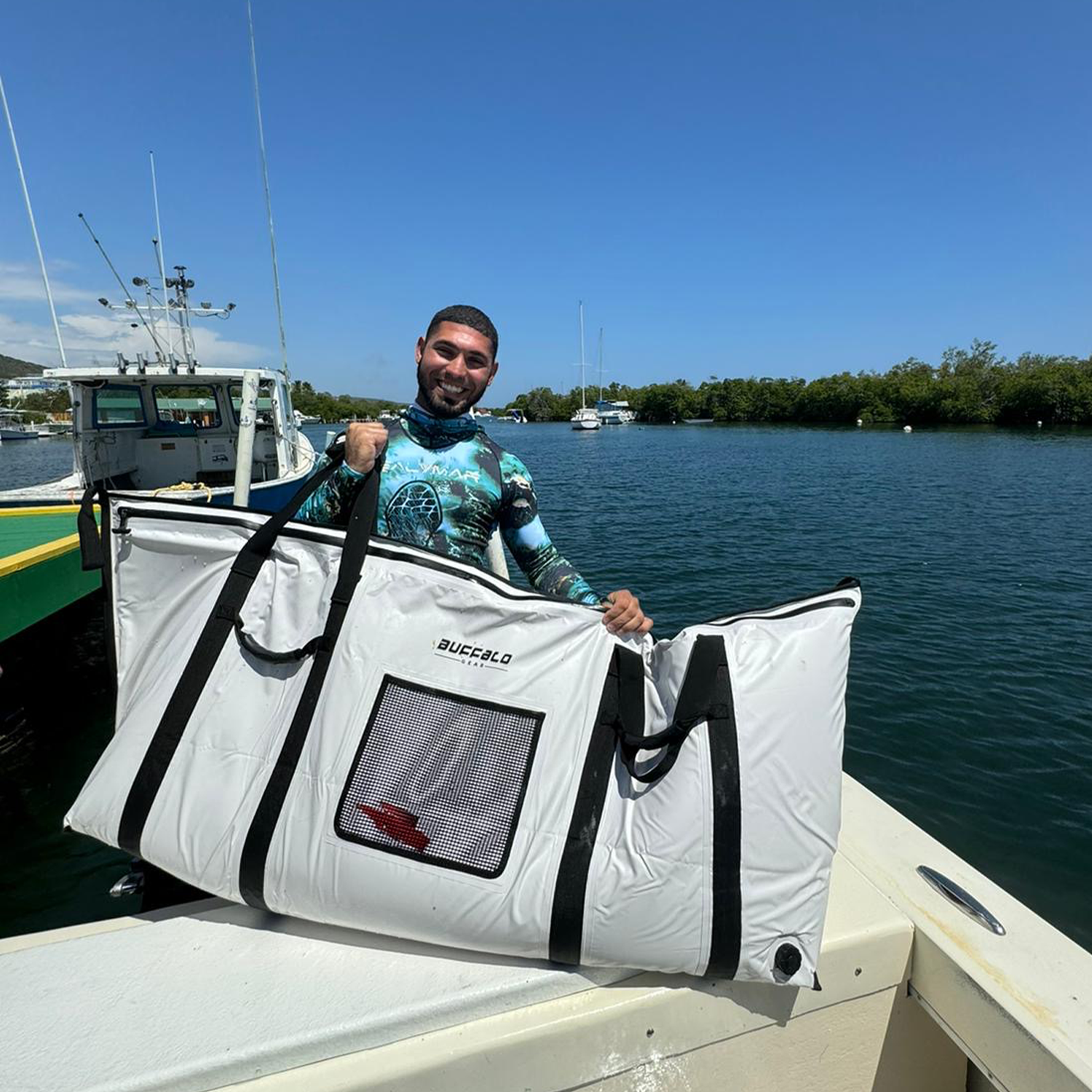 60x20'' Collapsible Fish Cooler Bag With YKK Zipper - Buffalo Gear  