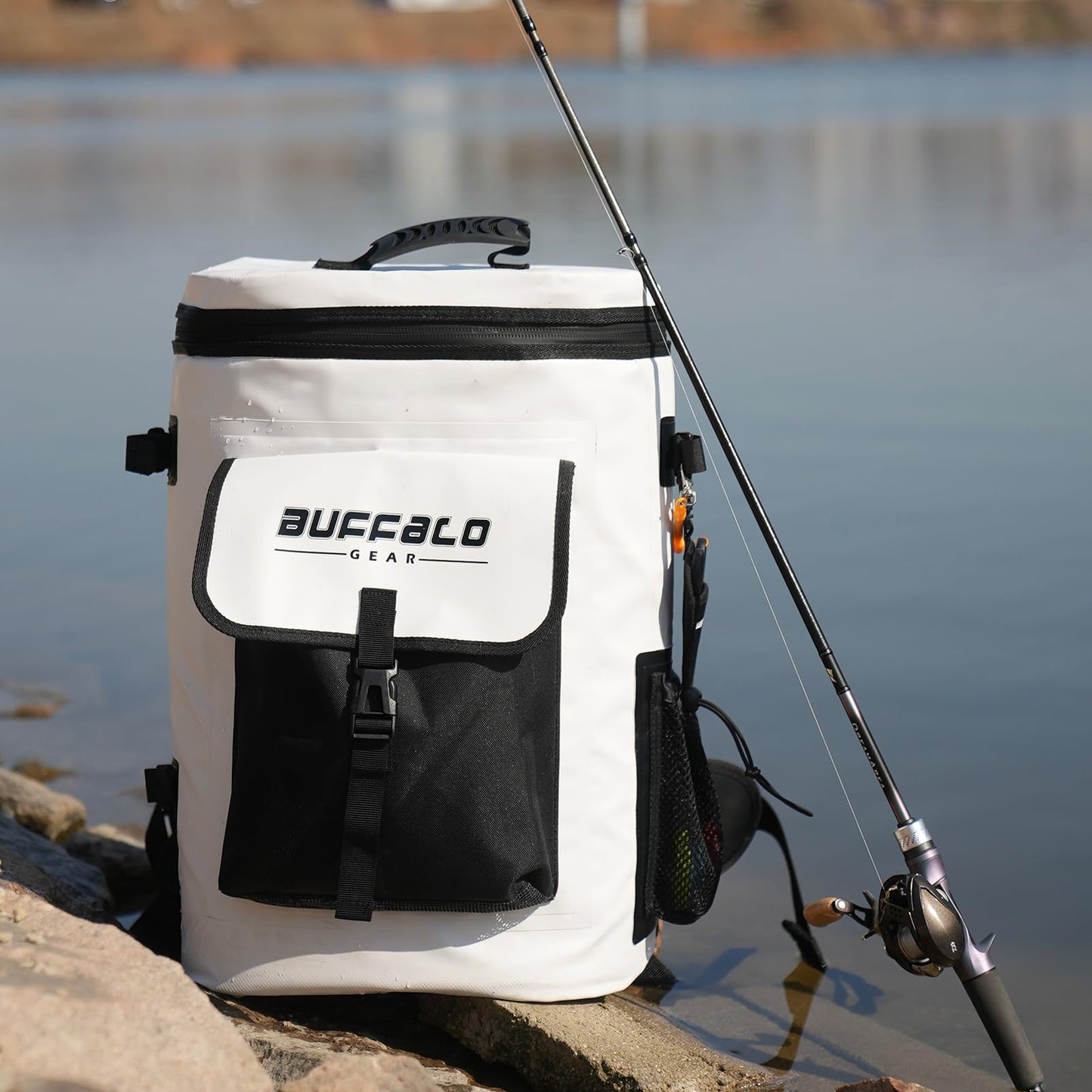 buffalo-gear-insulated-fish-cooler-backpack-30l-front-white
