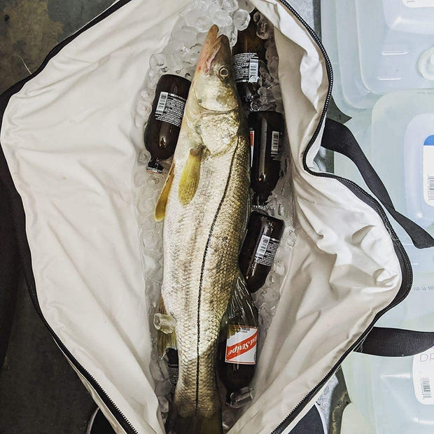 Buffalo Gear 40x18in Insulated Fish Cooler Bag, white